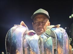 (실시긴)통영VIP만물호 특대갈치 줄줄줄 올라옵니다!! 사진