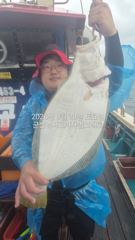 29일,오늘도 굿굿 대광어 참 무쟈게 나오네요. 웬 광어가 이리도 나오는지~실시간~내일도 갑니다~ 군산 범고래호
