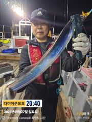 포인트 도착부터 대물급초히트! 준내만갈치 출항! 예약가능!