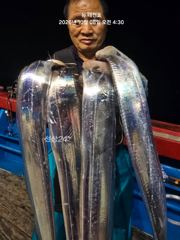 뉴 태진호 홍도권 왕갈치 쿨러조황!!!!